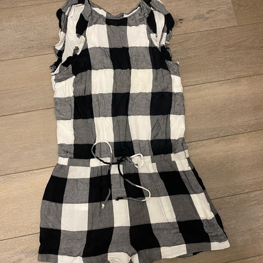Cloth & Stone Checkered Romper in Black and White